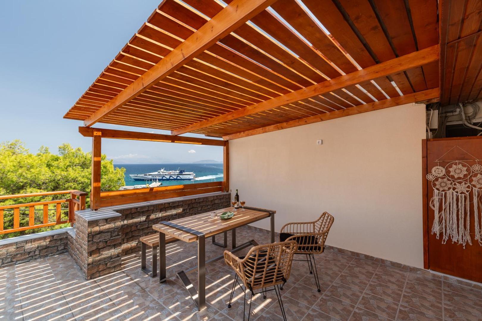 Caldera Close To The Port, Airport & Athens ラフィーナ エクステリア 写真